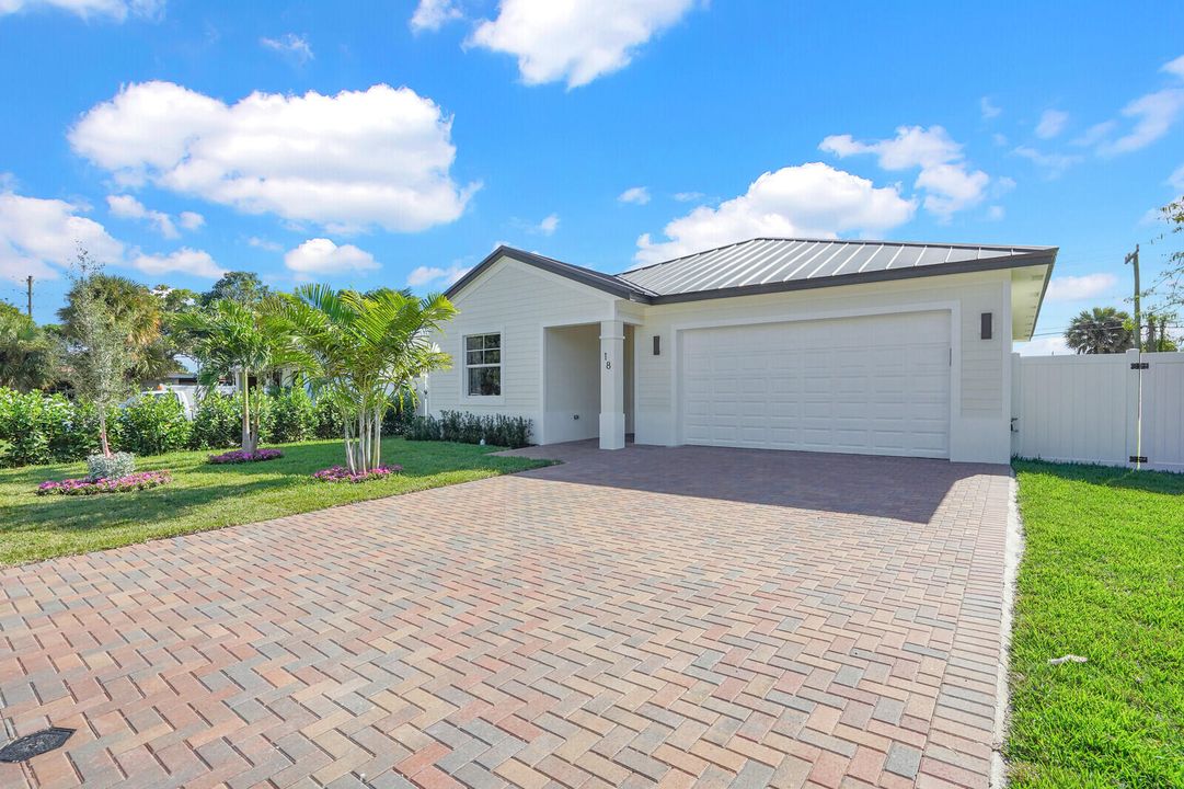 For Sale: $1,490,000 (4 beds, 3 baths, 2237 Square Feet)