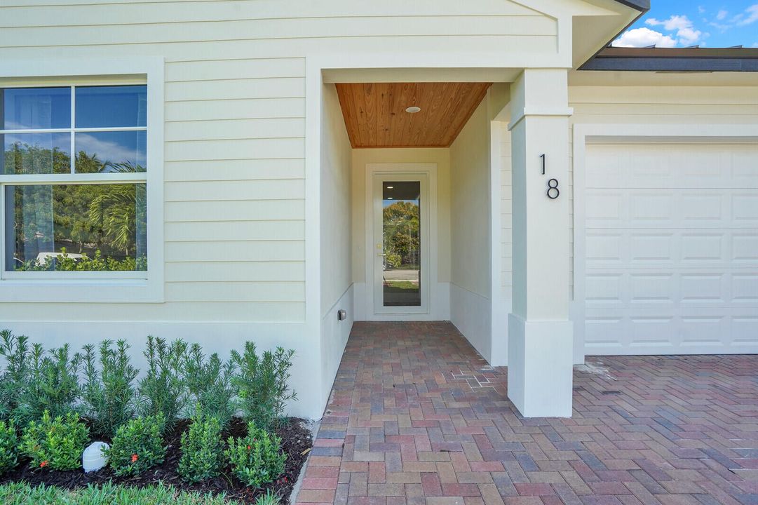 For Sale: $1,490,000 (4 beds, 3 baths, 2237 Square Feet)