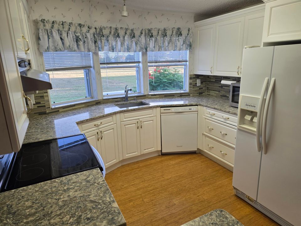 En Venta: $195,000 (2 camas, 2 baños, 1248 Pies cuadrados)