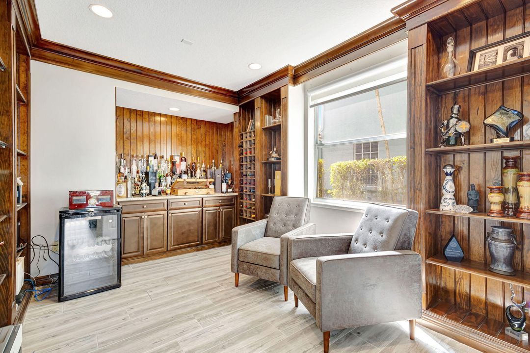 出租: $5,200 (3 贝兹, 3 浴室, 3035 平方英尺)