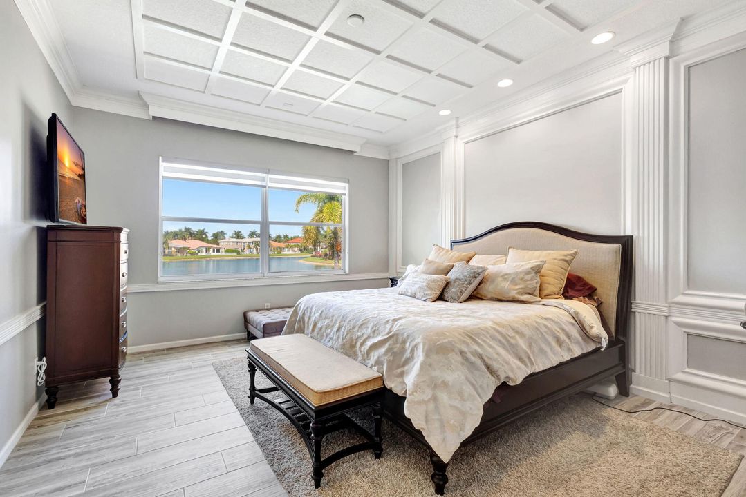 出租: $5,200 (3 贝兹, 3 浴室, 3035 平方英尺)