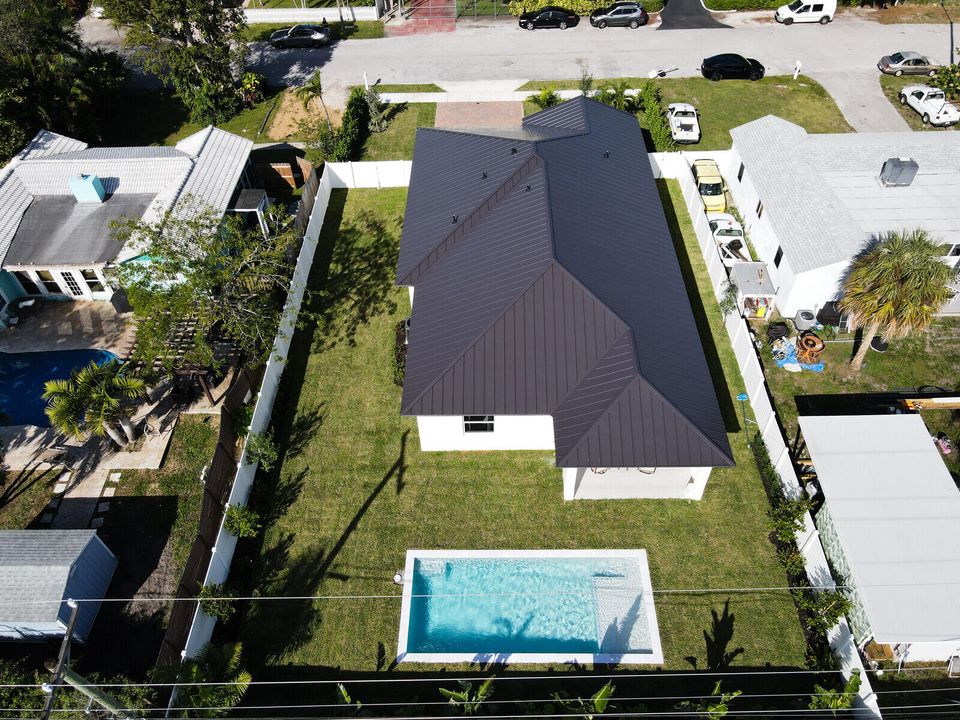 For Sale: $1,490,000 (4 beds, 3 baths, 2237 Square Feet)