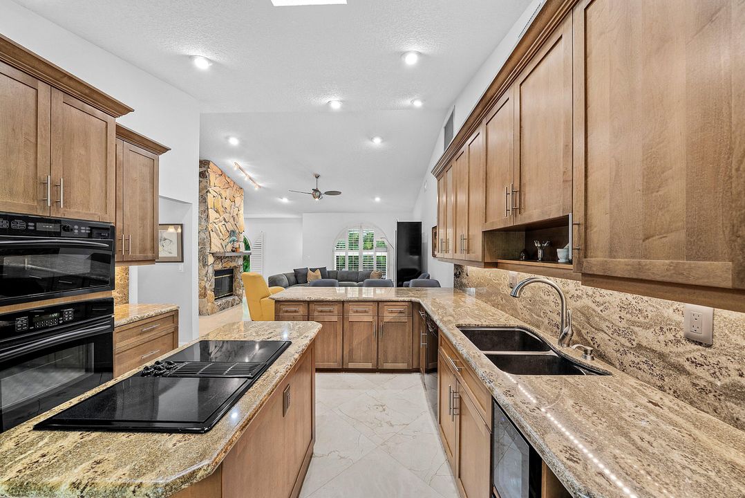 Activo con contrato: $2,375,000 (3 camas, 3 baños, 2122 Pies cuadrados)