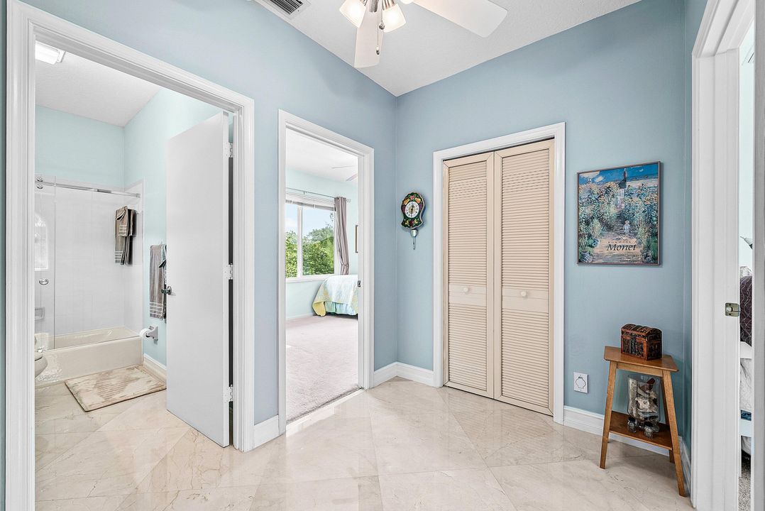 Activo con contrato: $2,375,000 (3 camas, 3 baños, 2122 Pies cuadrados)