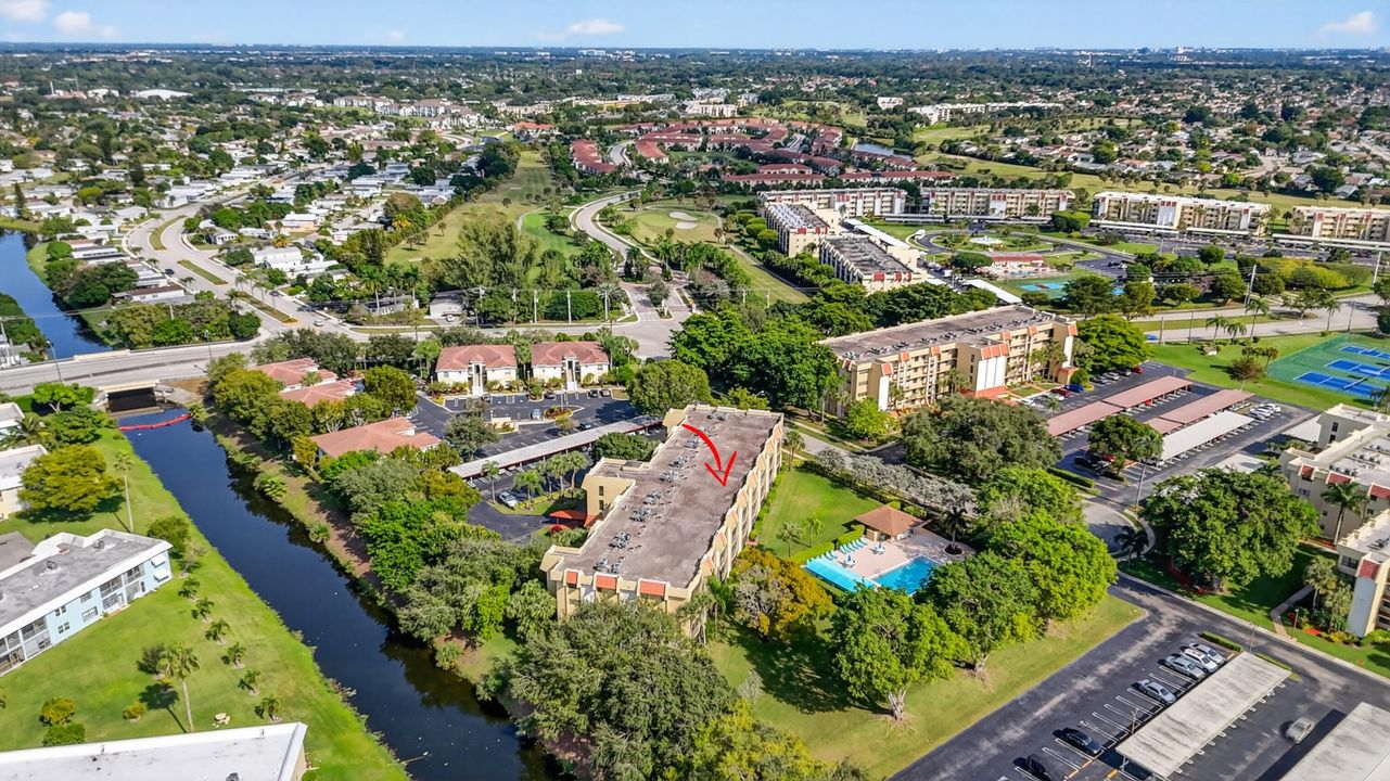 待售: $242,000 (2 贝兹, 2 浴室, 1160 平方英尺)