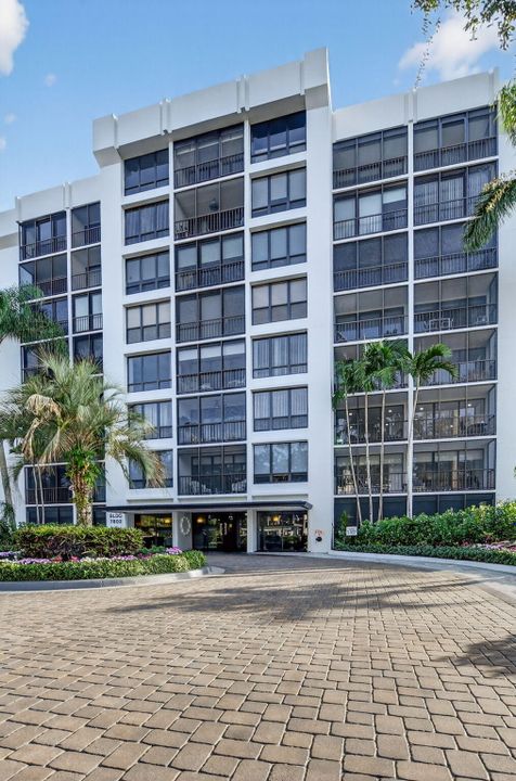 For Rent: $4,000 (2 beds, 2 baths, 1255 Square Feet)