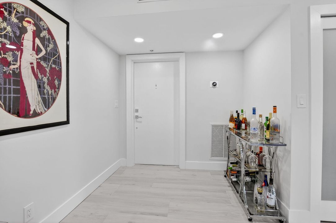 For Rent: $4,000 (2 beds, 2 baths, 1255 Square Feet)