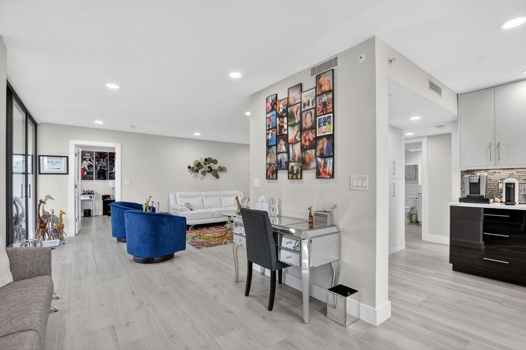 For Rent: $4,000 (2 beds, 2 baths, 1255 Square Feet)