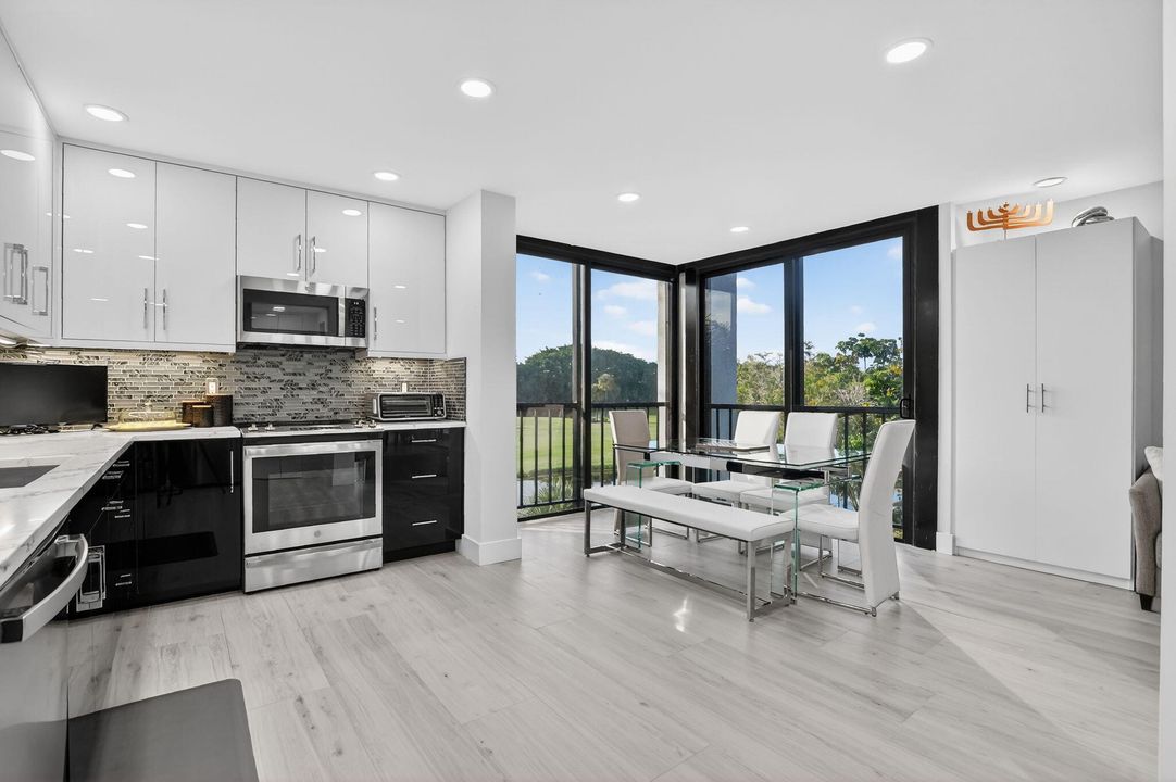 For Rent: $4,000 (2 beds, 2 baths, 1255 Square Feet)