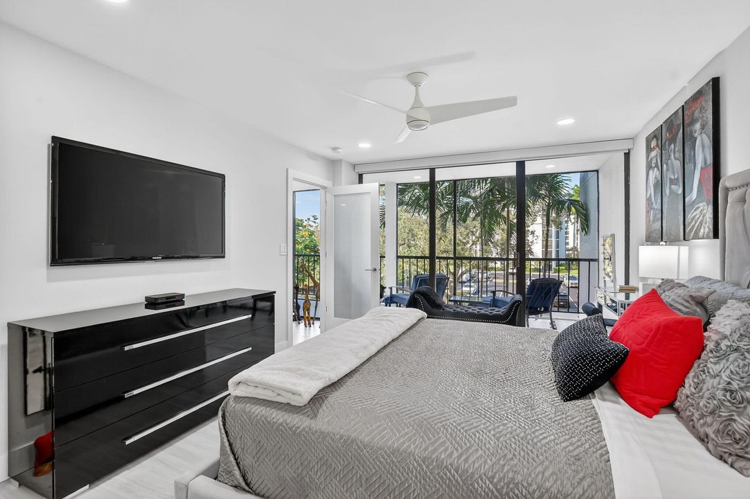 For Rent: $4,000 (2 beds, 2 baths, 1255 Square Feet)