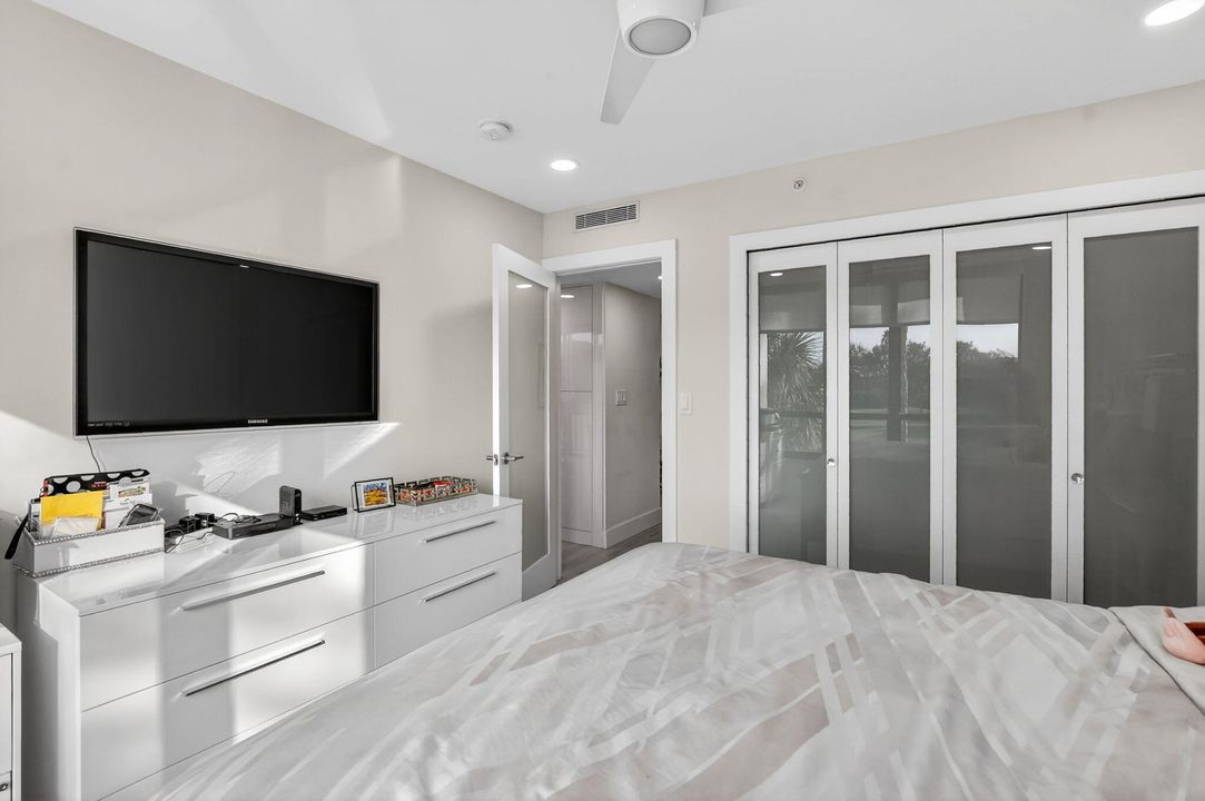 For Rent: $4,000 (2 beds, 2 baths, 1255 Square Feet)