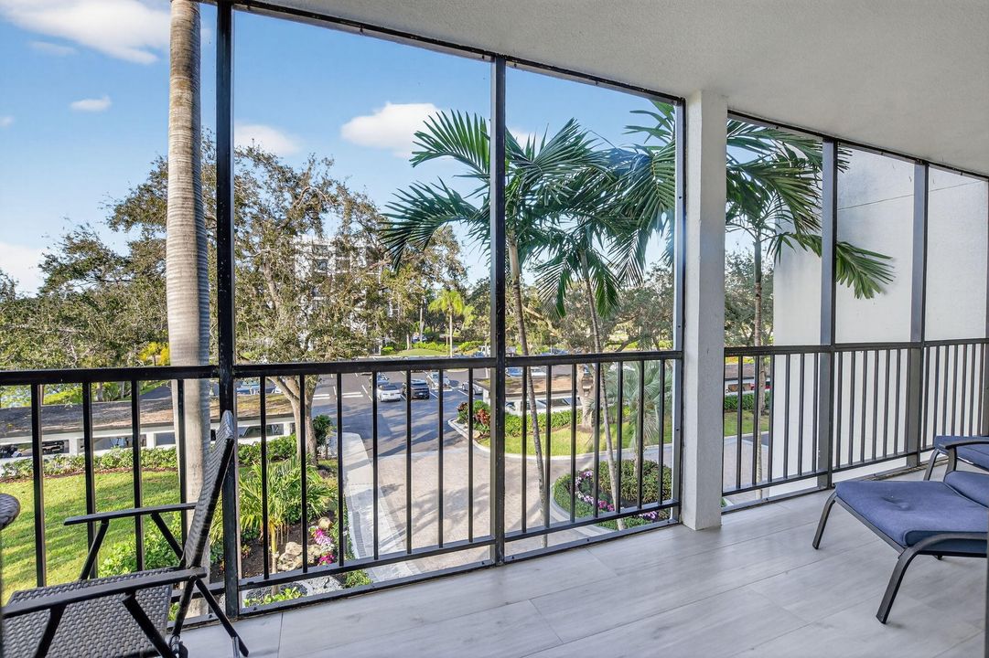 For Rent: $4,000 (2 beds, 2 baths, 1255 Square Feet)