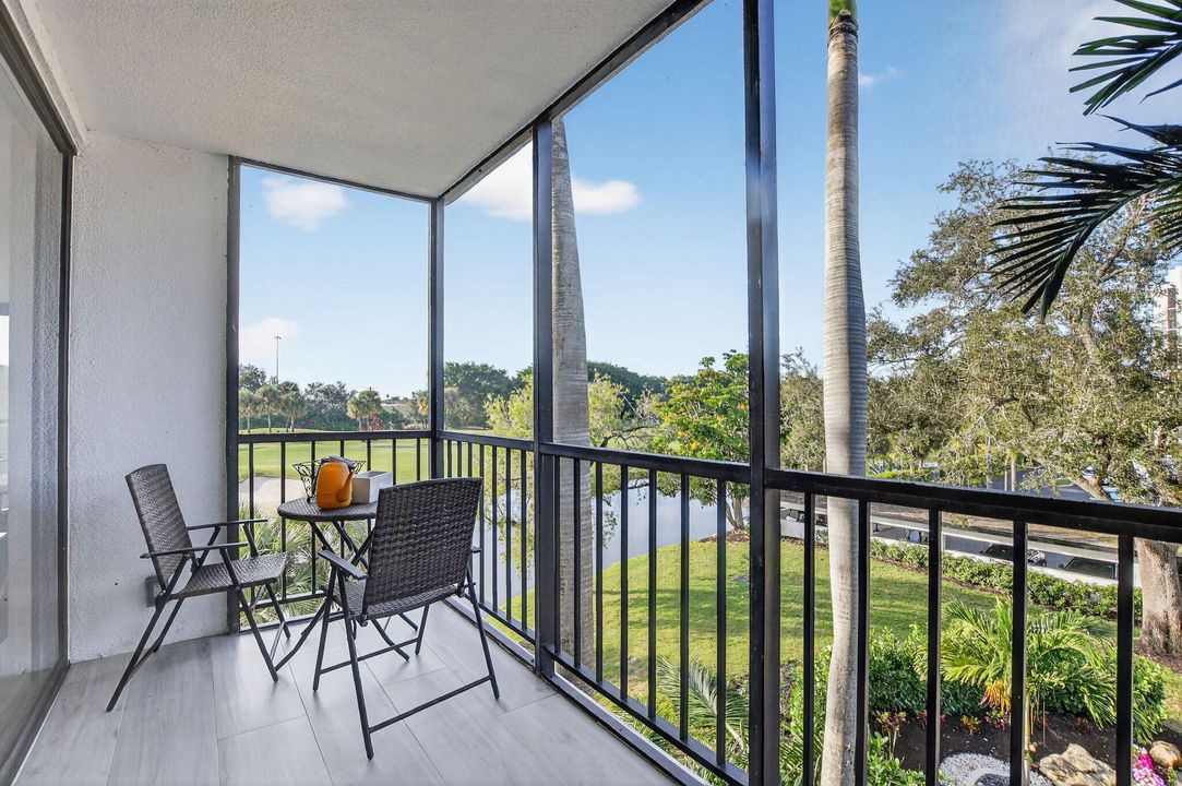 For Rent: $4,000 (2 beds, 2 baths, 1255 Square Feet)