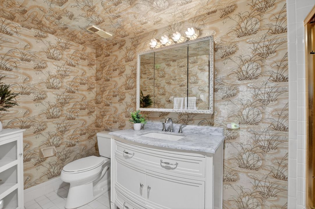 For Rent: $2,400 (2 beds, 2 baths, 1160 Square Feet)