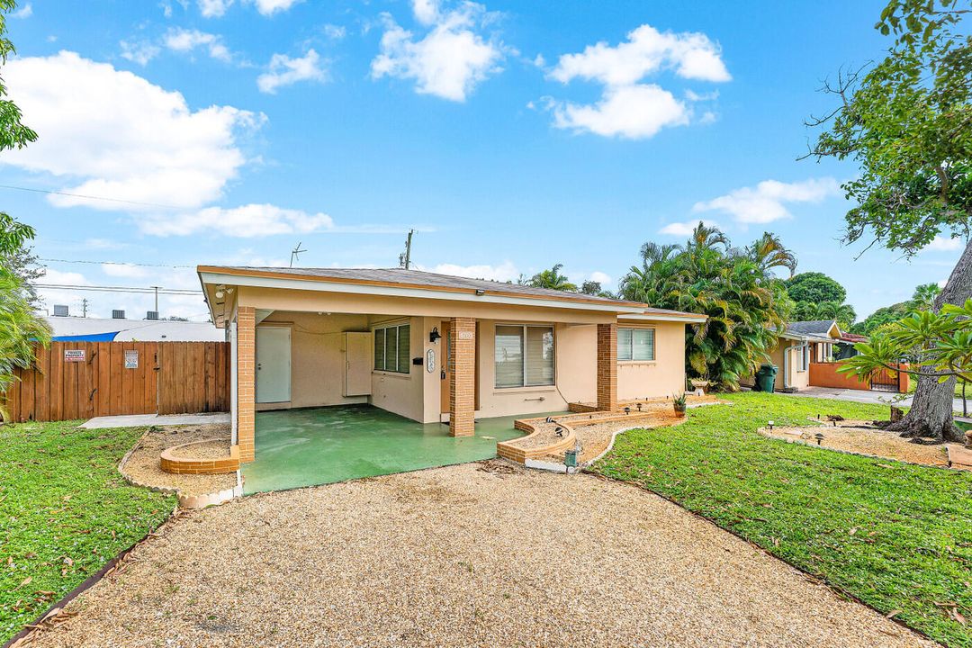 For Rent: $4,500 (3 beds, 2 baths, 1130 Square Feet)