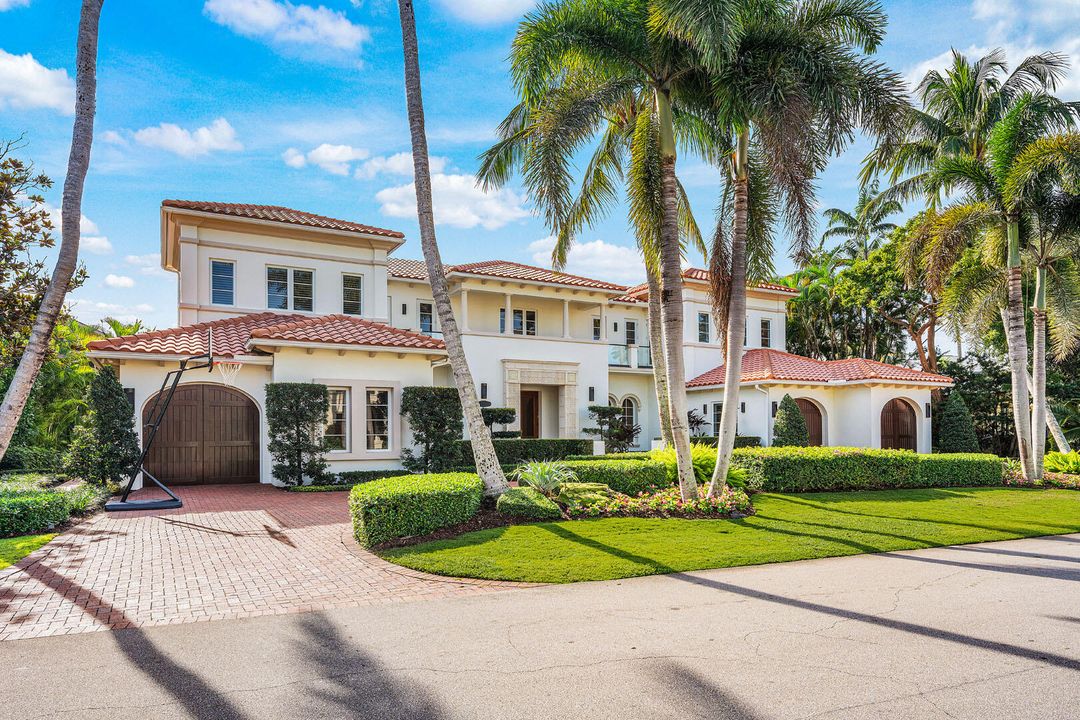 На продажу: $9,450,000 (6 спален, 7 ванн, 8190 Квадратных фут)