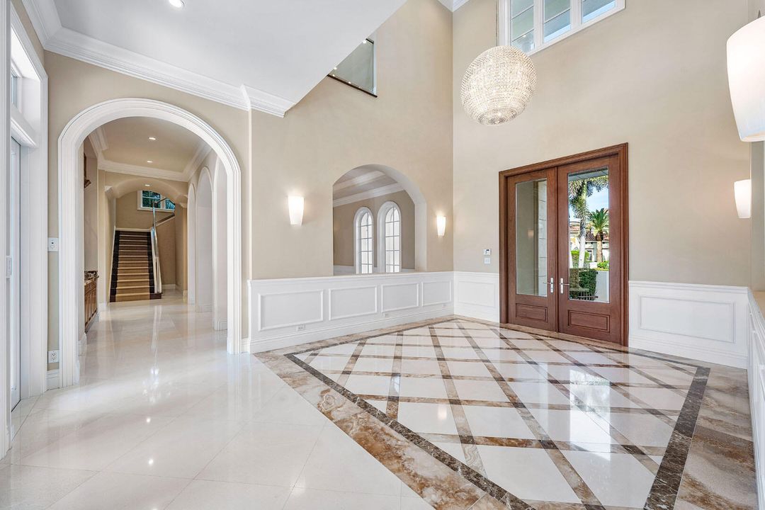 На продажу: $9,450,000 (6 спален, 7 ванн, 8190 Квадратных фут)