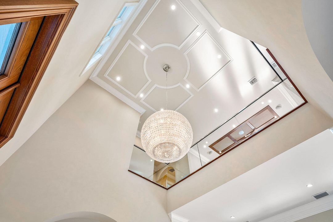 На продажу: $9,450,000 (6 спален, 7 ванн, 8190 Квадратных фут)