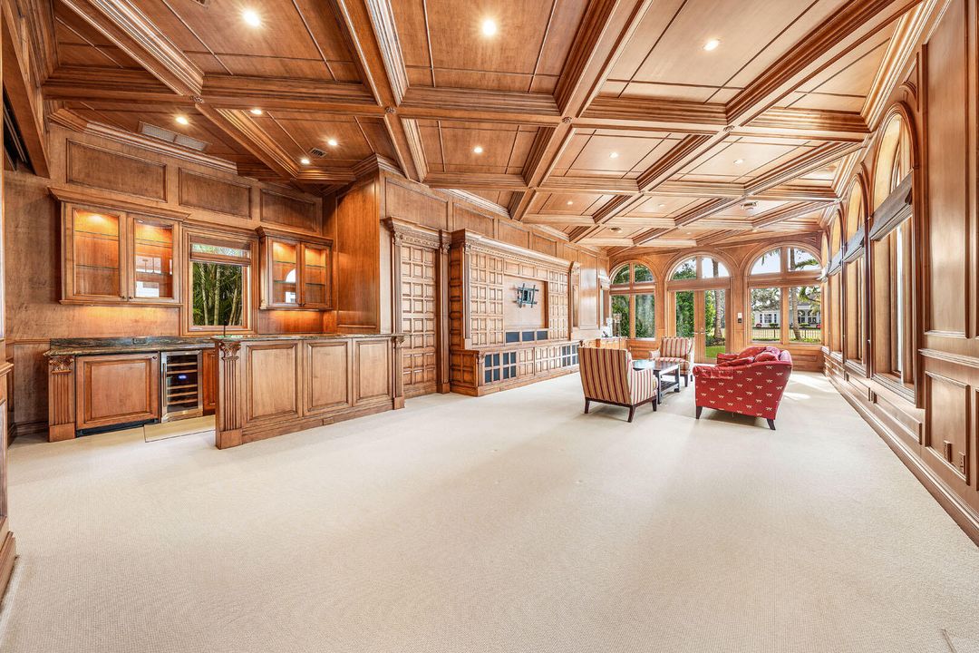 На продажу: $9,450,000 (6 спален, 7 ванн, 8190 Квадратных фут)