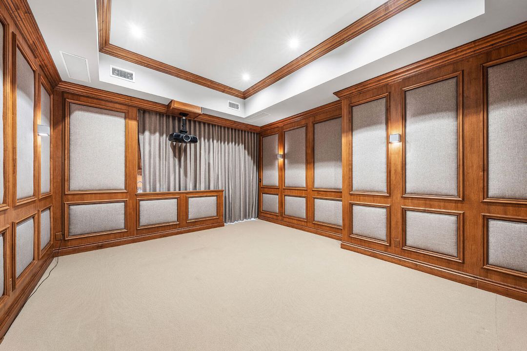 На продажу: $9,450,000 (6 спален, 7 ванн, 8190 Квадратных фут)