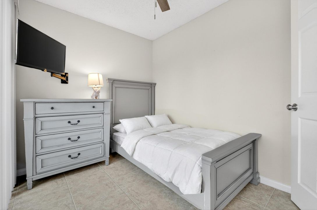 En Venta: $425,000 (4 camas, 30 baños, 1900 Pies cuadrados)