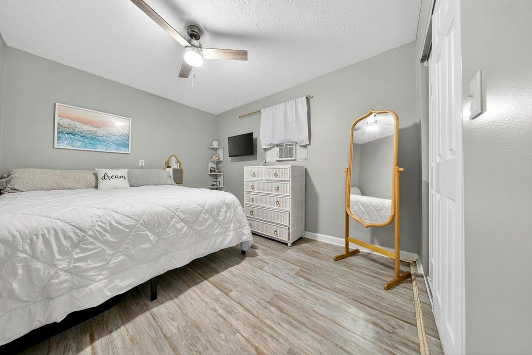 En Venta: $425,000 (4 camas, 30 baños, 1900 Pies cuadrados)