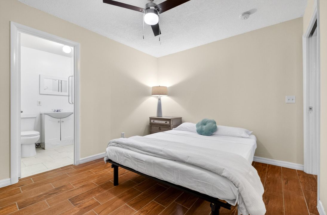 En Venta: $425,000 (4 camas, 30 baños, 1900 Pies cuadrados)