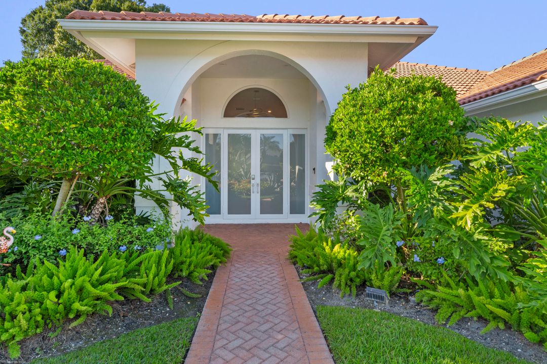 For Rent: $12,500 (4 beds, 3 baths, 3010 Square Feet)