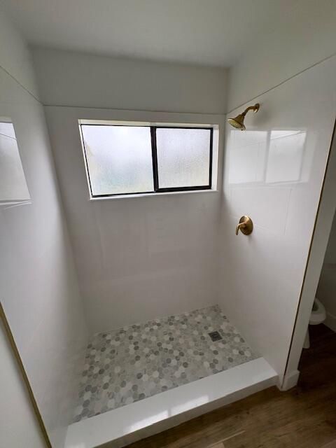 For Rent: $2,500 (2 beds, 2 baths, 1417 Square Feet)