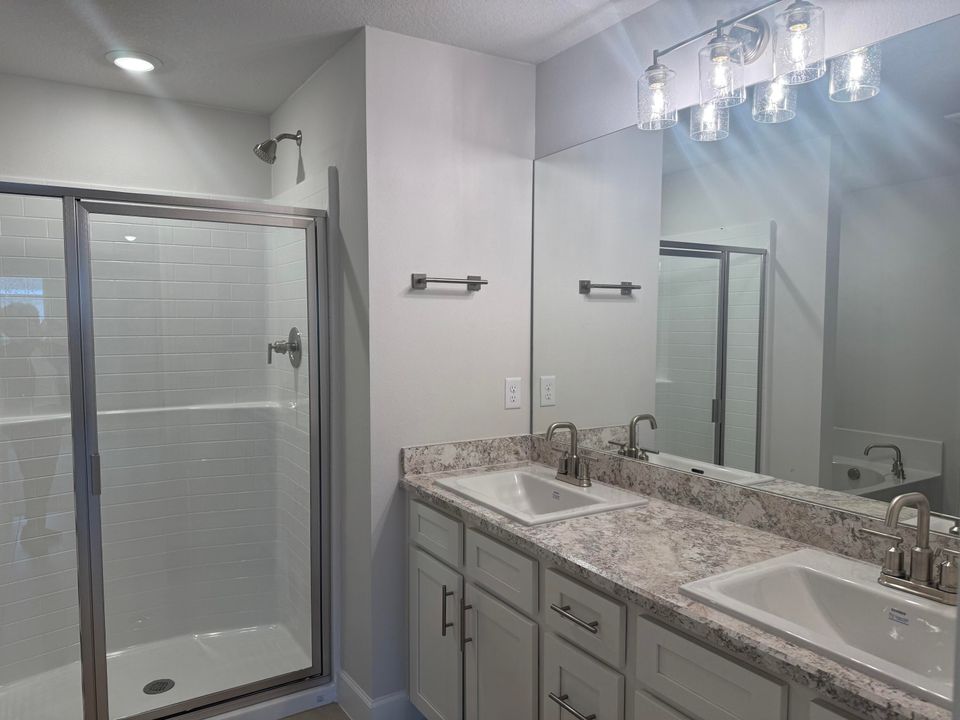 待售: $316,772 (3 贝兹, 2 浴室, 1776 平方英尺)