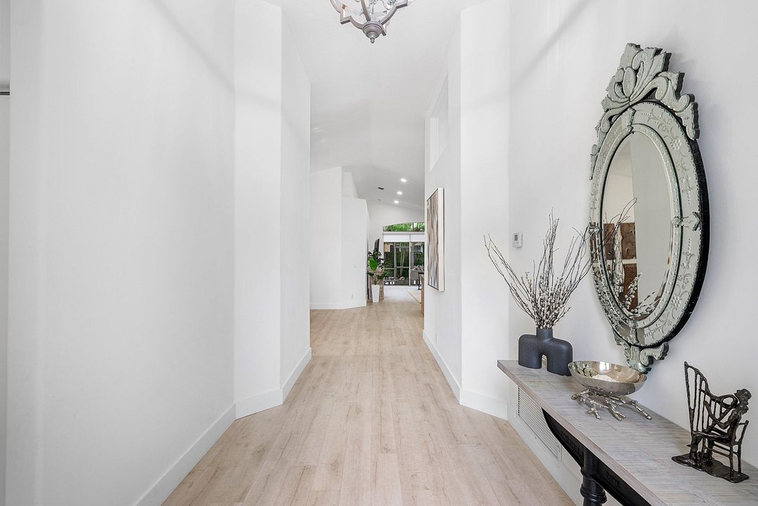 待售: $570,000 (2 贝兹, 2 浴室, 1936 平方英尺)