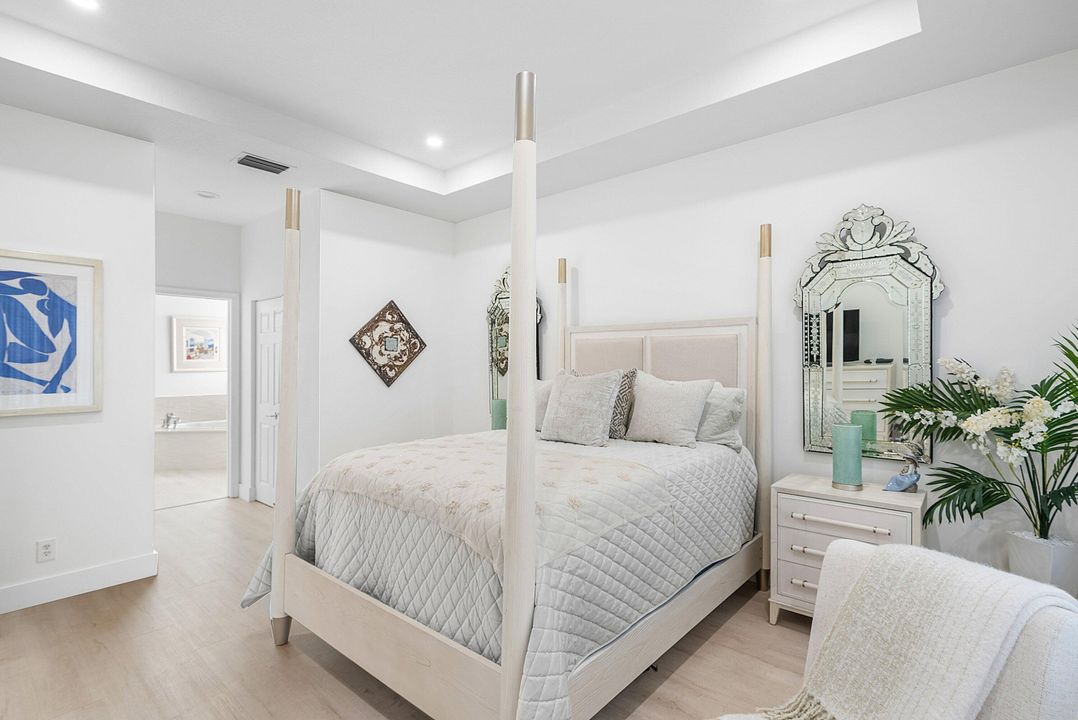 待售: $570,000 (2 贝兹, 2 浴室, 1936 平方英尺)