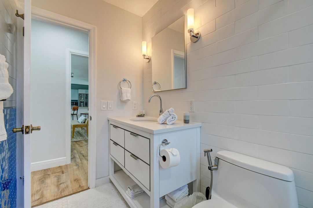 For Rent: $7,000 (3 beds, 2 baths, 1364 Square Feet)