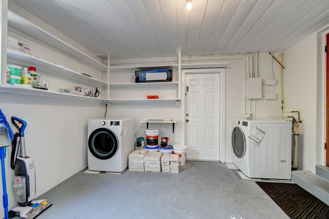 For Rent: $7,000 (3 beds, 2 baths, 1364 Square Feet)