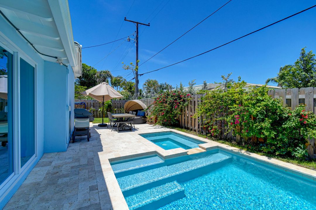 For Rent: $7,000 (3 beds, 2 baths, 1364 Square Feet)