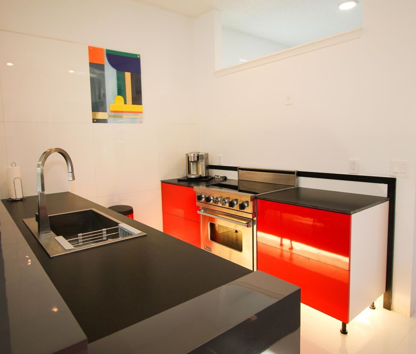 For Rent: $5,000 (3 beds, 2 baths, 1408 Square Feet)