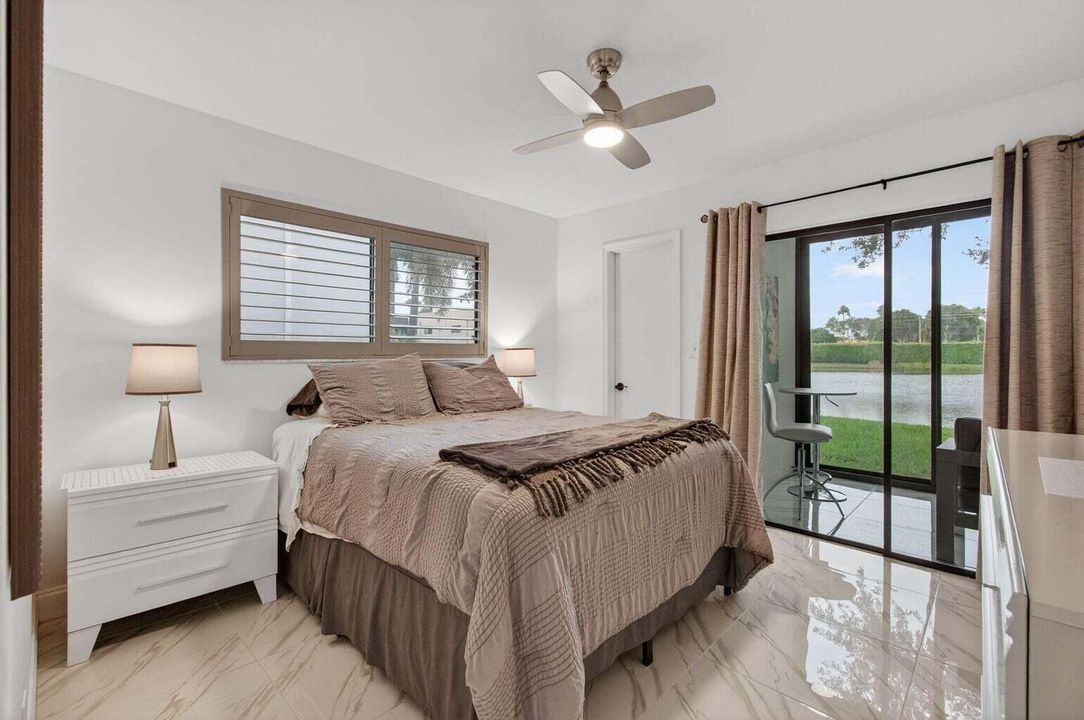 For Sale: $249,750 (2 beds, 2 baths, 1100 Square Feet)