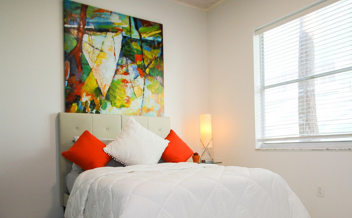 For Rent: $5,000 (3 beds, 2 baths, 1408 Square Feet)