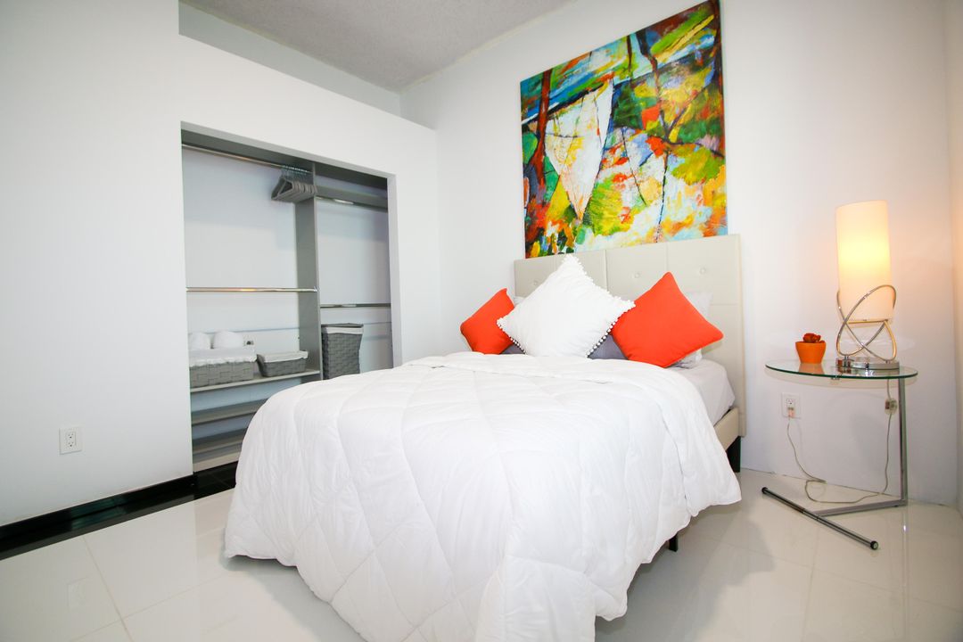 For Rent: $5,000 (3 beds, 2 baths, 1408 Square Feet)