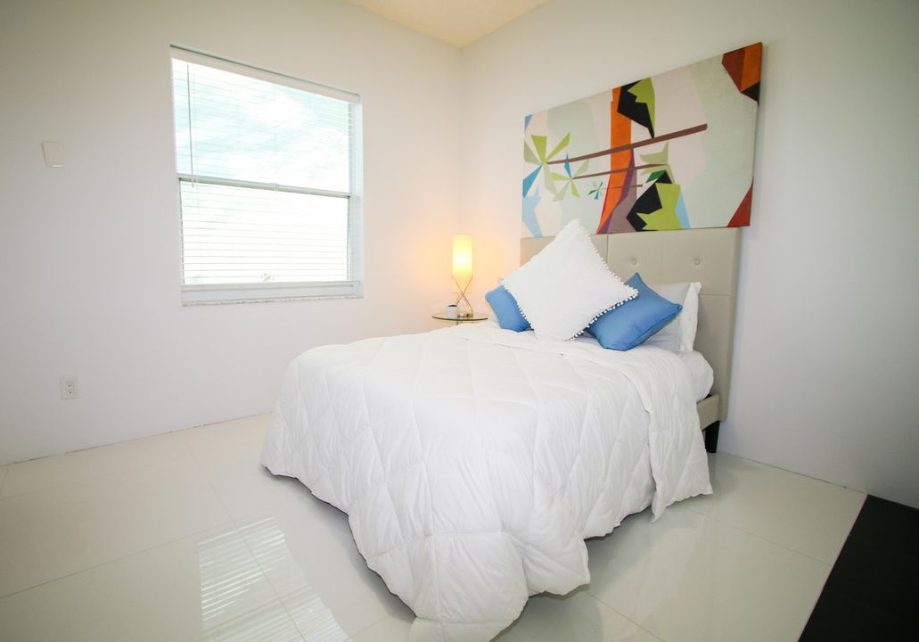 For Rent: $5,000 (3 beds, 2 baths, 1408 Square Feet)