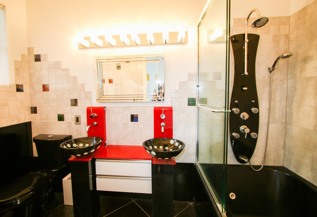 For Rent: $5,000 (3 beds, 2 baths, 1408 Square Feet)