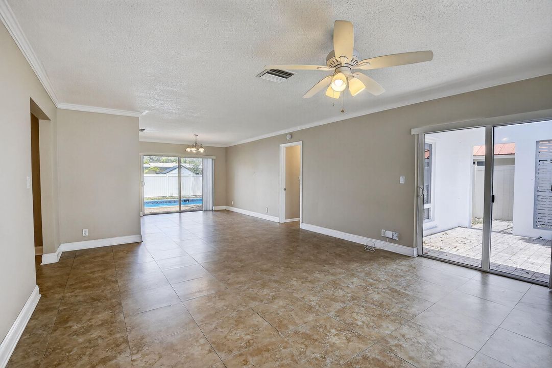 En Venta: $659,900 (3 camas, 2 baños, 1792 Pies cuadrados)