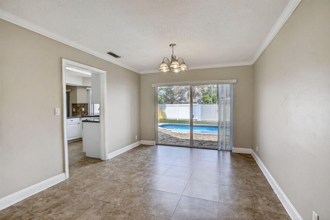 En Venta: $659,900 (3 camas, 2 baños, 1792 Pies cuadrados)