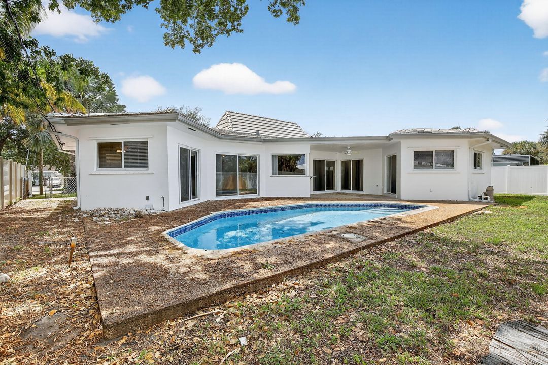 En Venta: $659,900 (3 camas, 2 baños, 1792 Pies cuadrados)