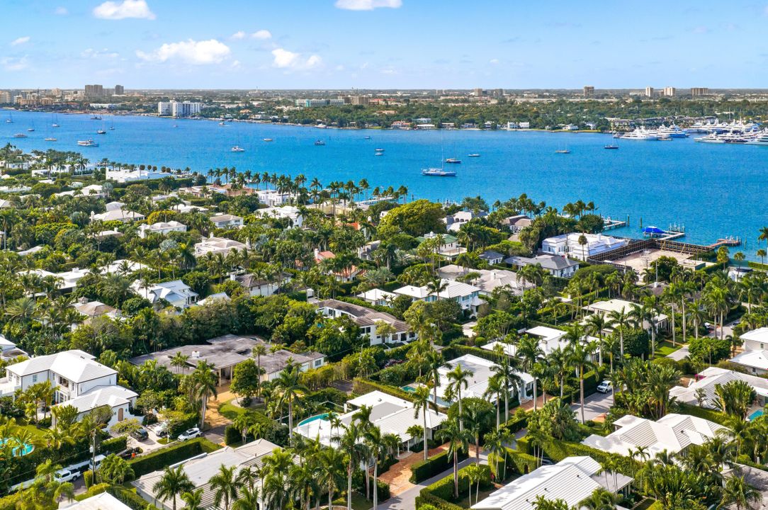 For Sale: $13,900,000 (4 beds, 5 baths, 3489 Square Feet)