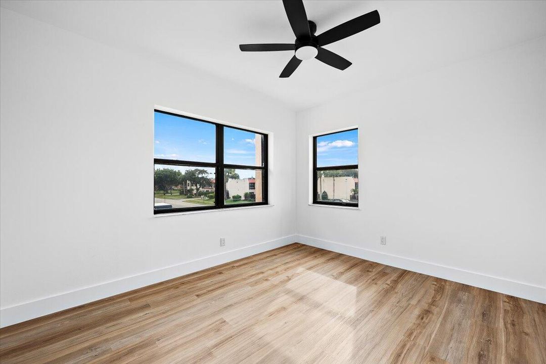 En Venta: $339,900 (3 camas, 2 baños, 1558 Pies cuadrados)