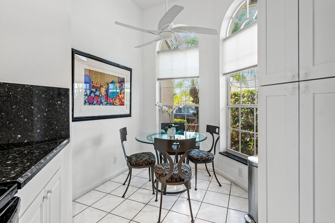 На продажу: $649,000 (3 спален, 2 ванн, 2072 Квадратных фут)