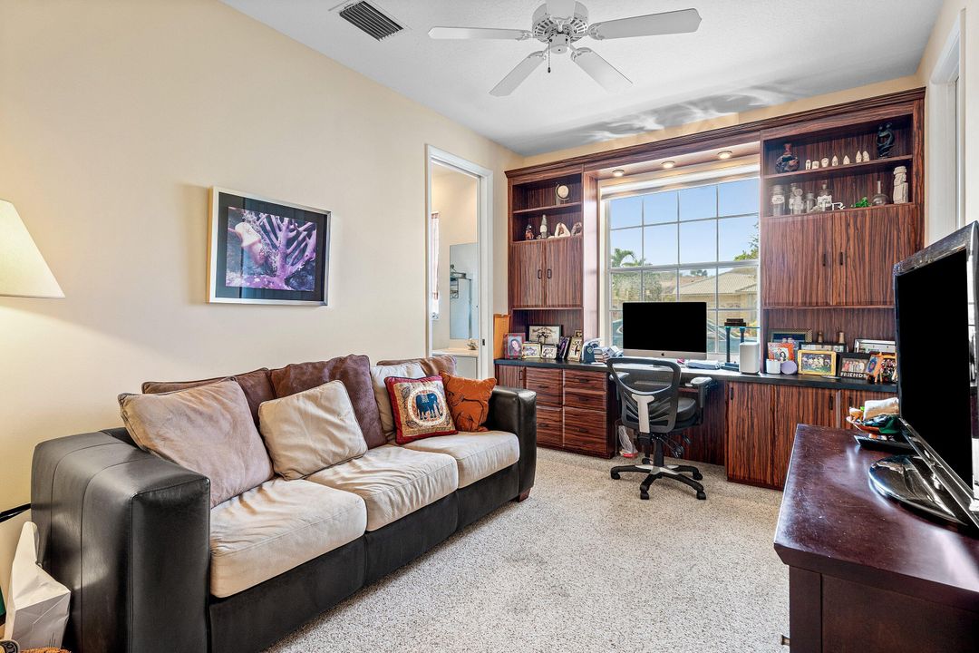 На продажу: $649,000 (3 спален, 2 ванн, 2072 Квадратных фут)