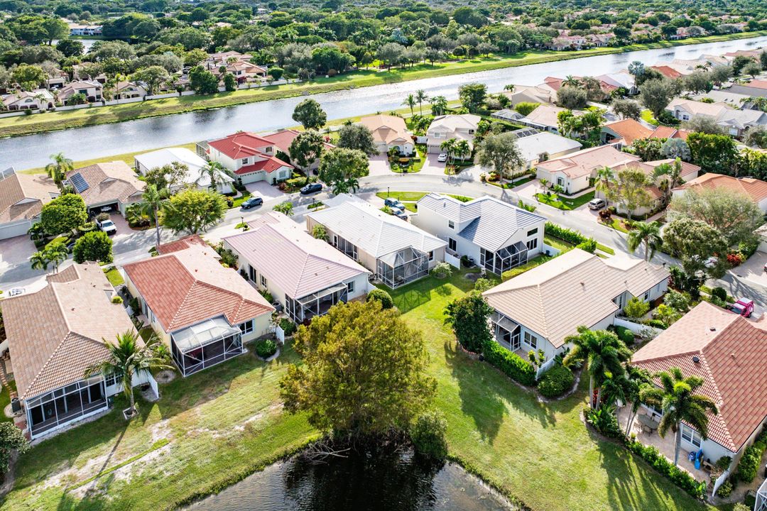 На продажу: $649,000 (3 спален, 2 ванн, 2072 Квадратных фут)