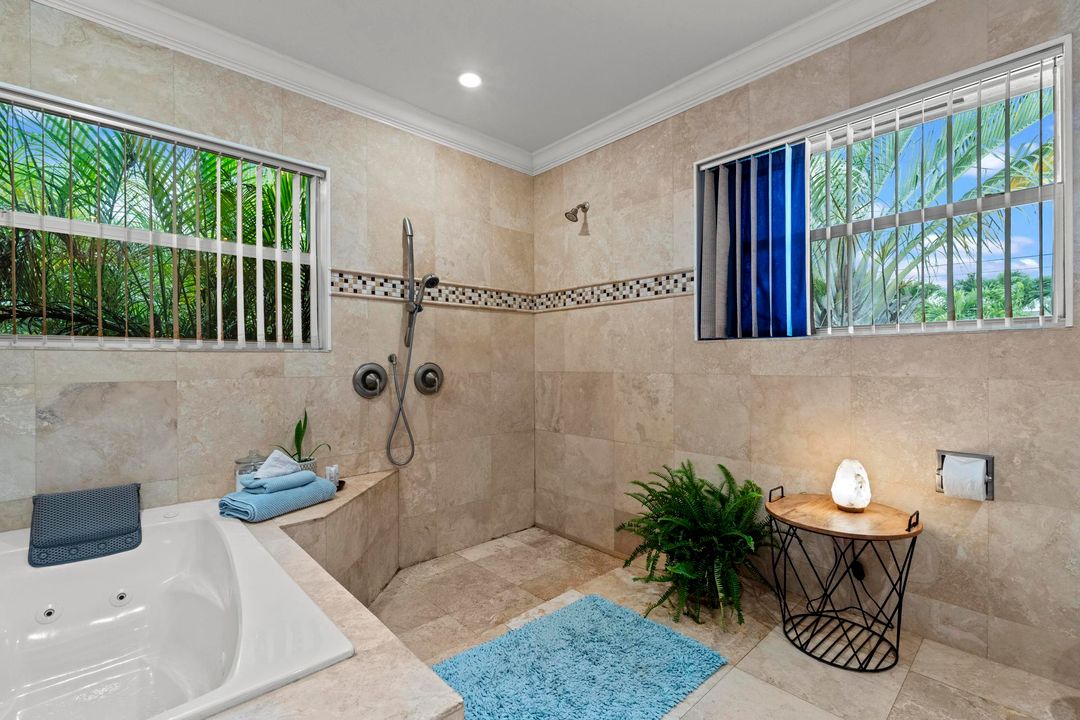 En Venta: $785,000 (3 camas, 3 baños, 1648 Pies cuadrados)